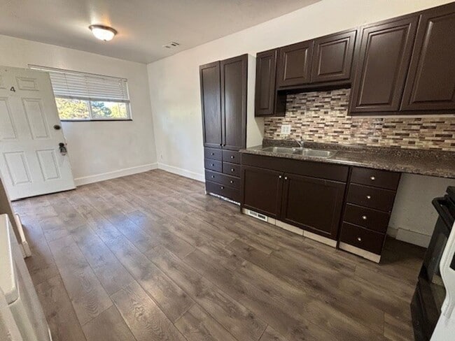 Photo - 752 Irving St Unit 752 Apt 4