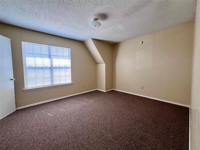Photo - 816 Redbud Dr