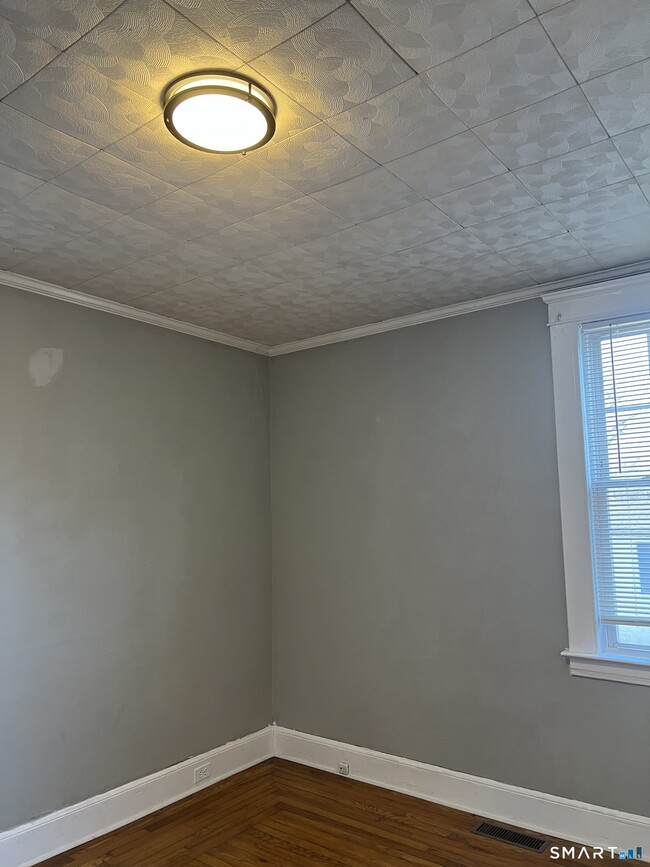 299 Park St Unit 1FB