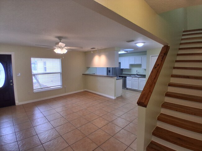 Photo - 1105 Monticello Ln