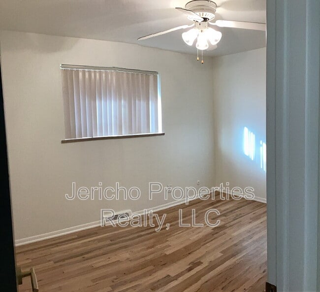 Photo - 2463 S Corona St