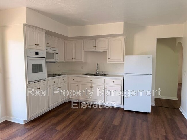 Photo - 197 Westwood Dr