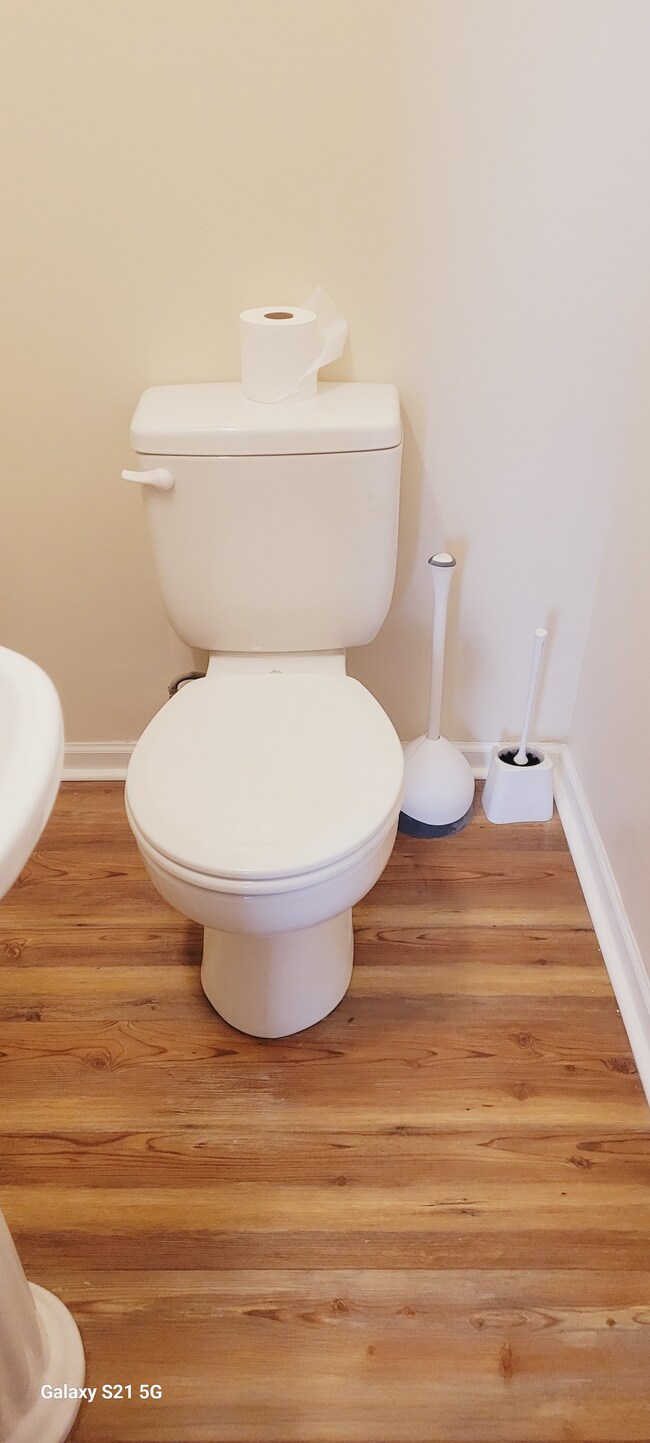 1/2 Bath