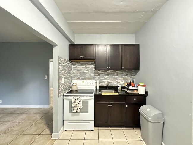 Photo - 1360 W Touhy Ave Unit 901