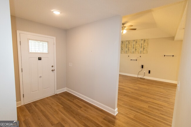 Photo - 705 Fescue Dr