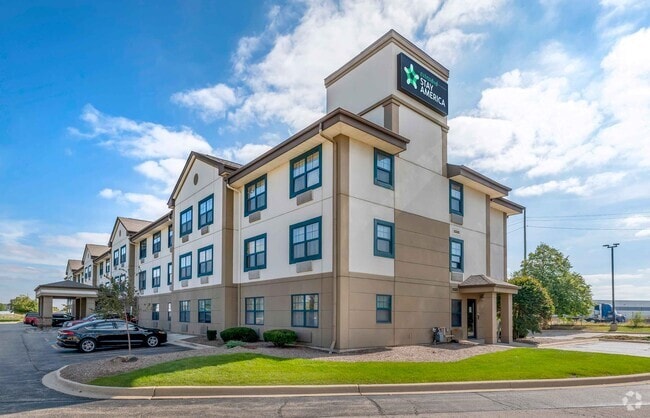 Building Photo - Furnished Studio-Chicago - Romeoville - Bo... Rental
