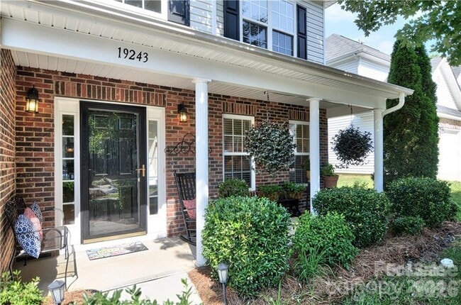 19243 Kanawha Dr