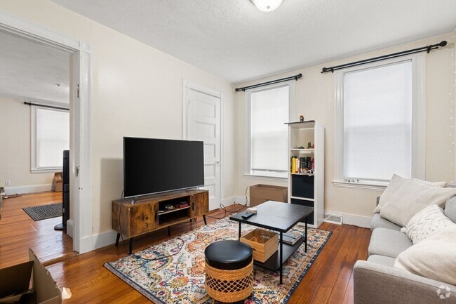 Building Photo - 12 Perry St Unit #1 Rental