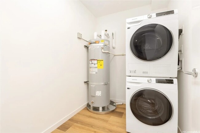 Photo - 1515 Liona St Unit 1515 Liona St #2012