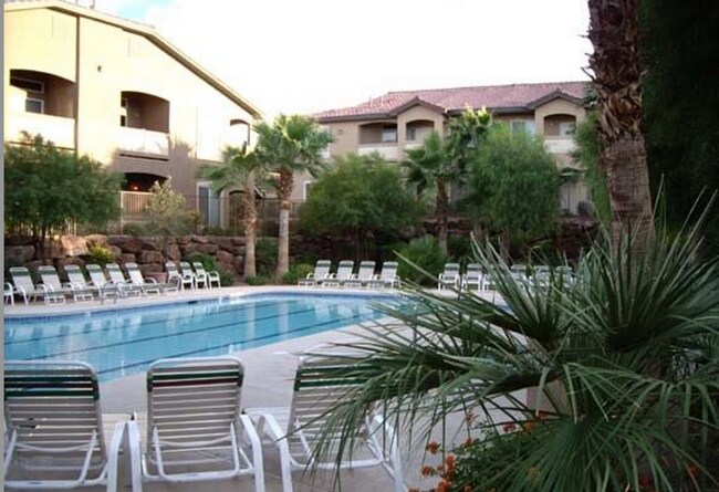 Photo - Green Valley: Spacious 3/2 Condo in Gated Community, with Pool/Spa, Fitness Center