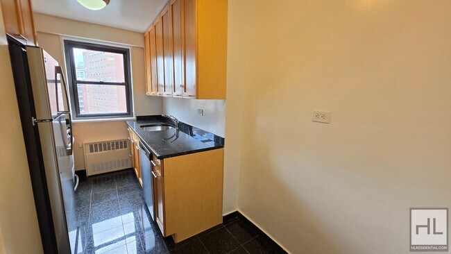 Sunlit 11th-Floor 1-Bed with Sweeping City Views by Union Square