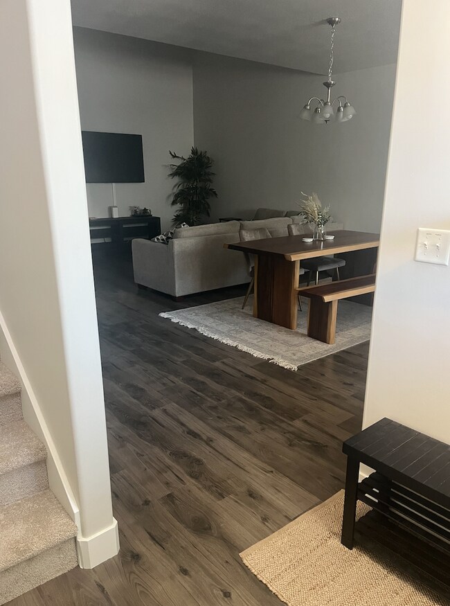 Photo - Three Bedroom Partially Furnished Townhome in Lehi