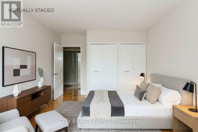 Photo - 276 St George St Unit 710