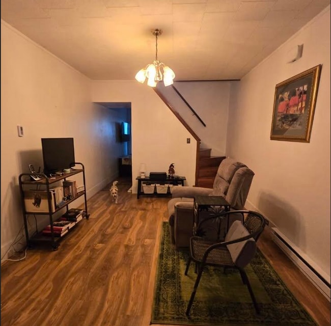 Photo - 454 Fern St