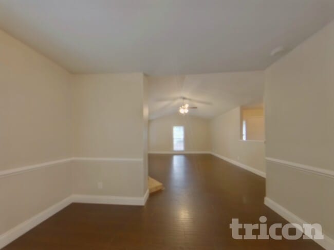 Photo - 2254 Clonmel Pl
