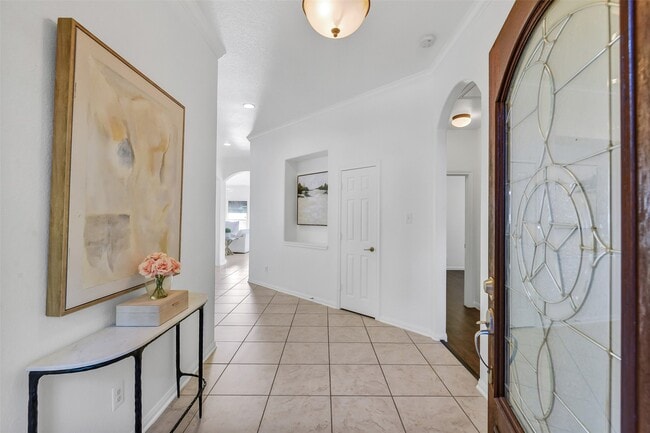 7014 Spruce View Ct