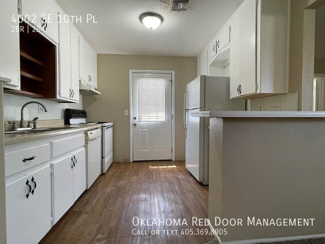 Photo - 4002 SE 10th Pl