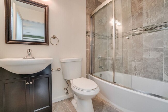 Photo - 821 Austin Ave Unit 302