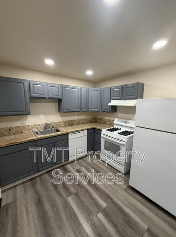 Photo - 1200 Wayland Ave
