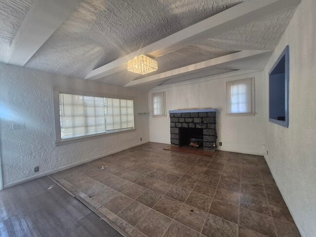 Photo - 2327 Polk St