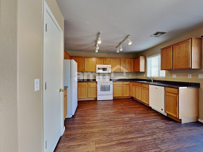 Photo - 6222 W Southgate St