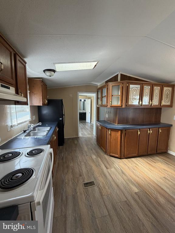 Photo - 97 Connector Rd