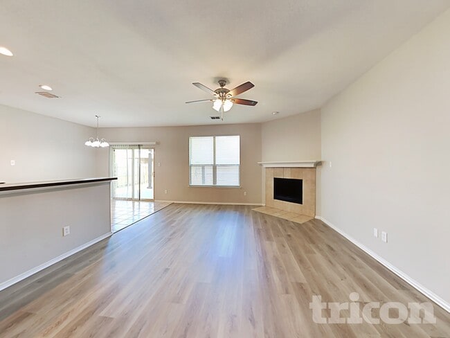 Photo - 2809 Thistlewood Dr