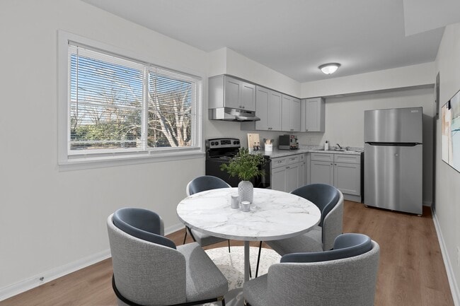 Photo - 121 Heath Street