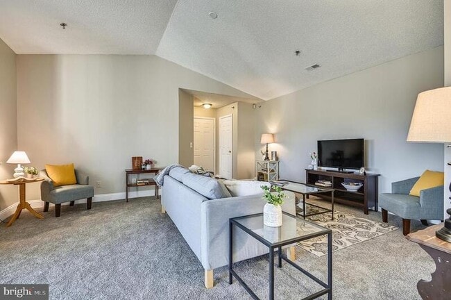 Photo - 45 Ashlar Hill Ct