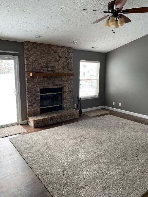 Photo - 2916 Bowfield Way