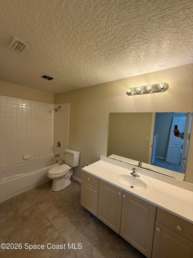 Photo - 1965 Dipol Courtway