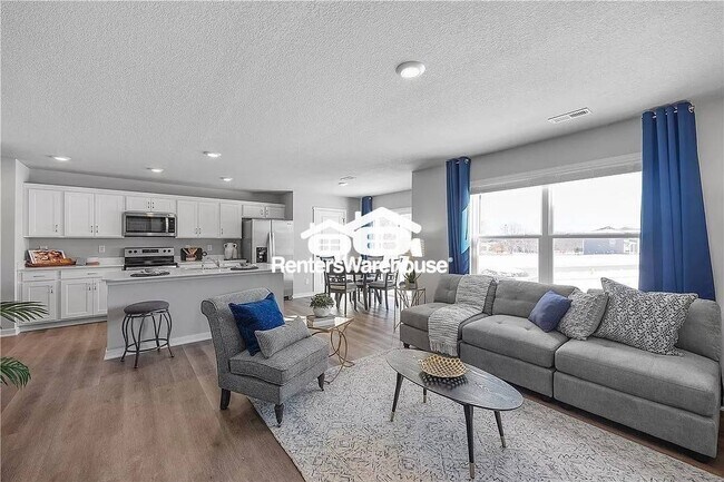 Photo - 2205 Bugge Dr