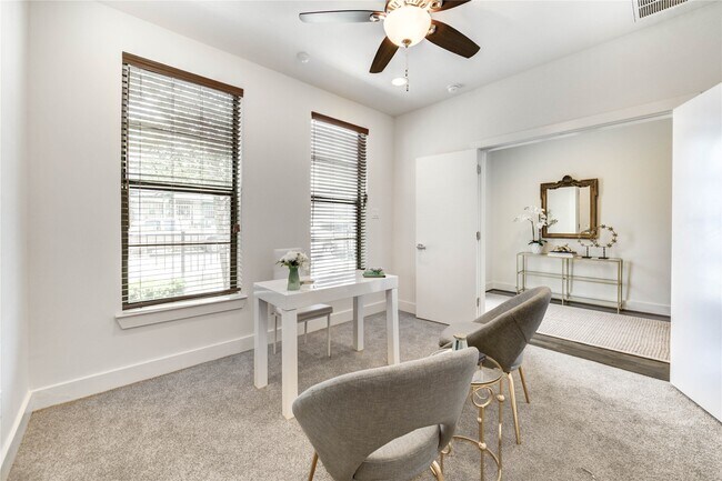 Photo - 1706 Alamo St