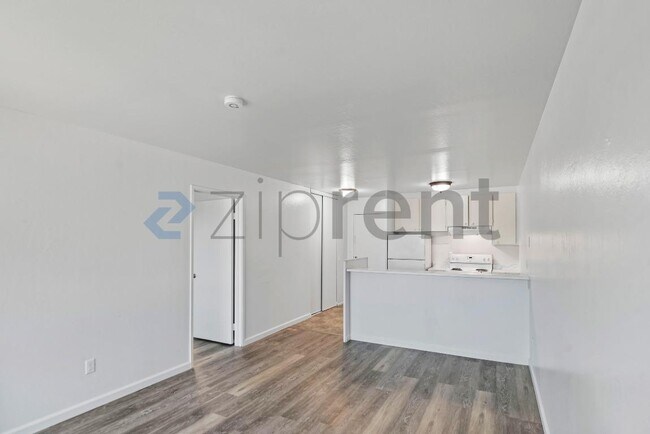 Photo - Unit 206