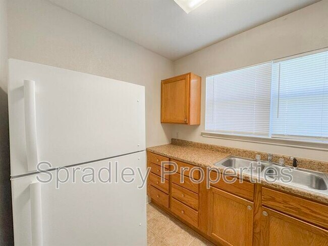 Photo - 234A W 7th Ave