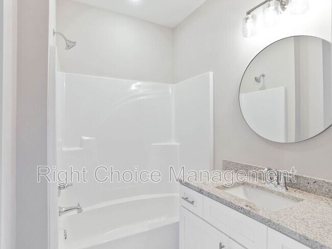 Photo - 630 Village Dr Unit 10