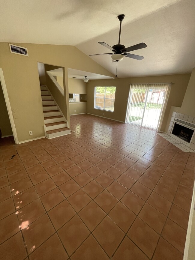 Photo - 9931 Village Briar