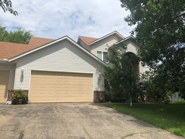 Photo - 15014 Valley View Pl