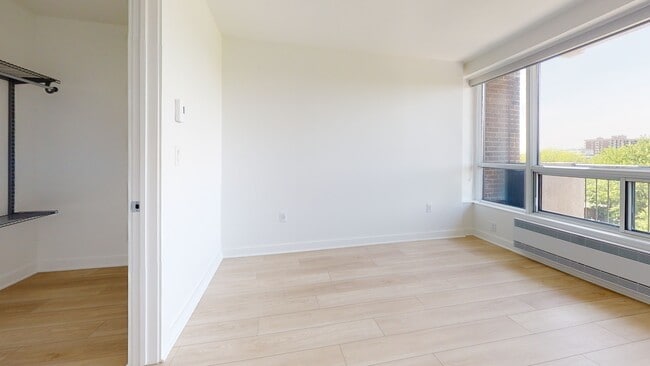 Photo - 5120 Earnscliffe