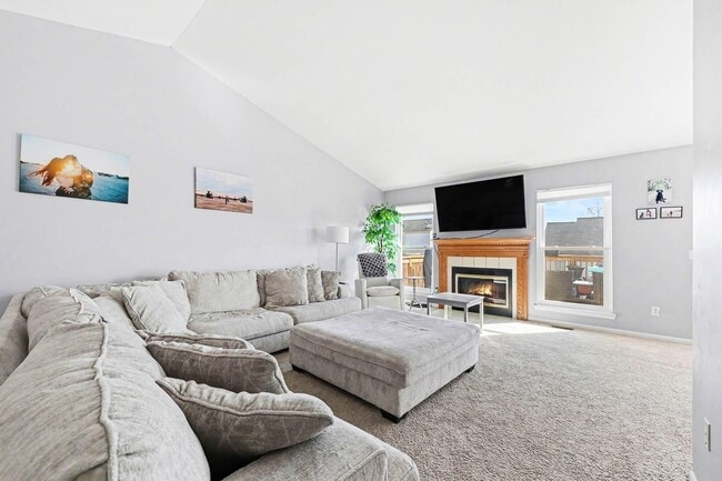 Photo - 2863 Silver Spring Dr