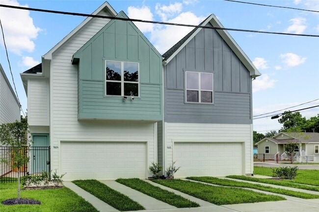 Building Photo - 9604 Burden St