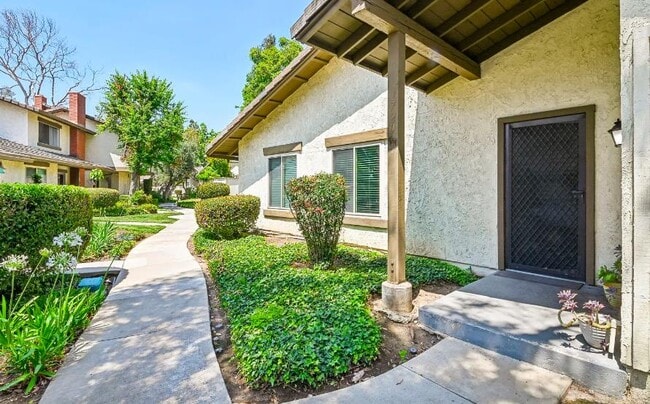 Building Photo - 1722 Aspen Village Way