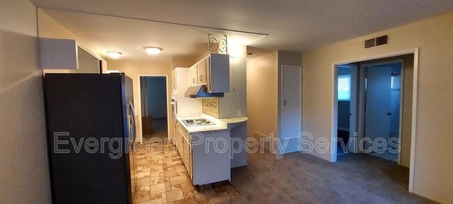 9005 Fashion Dr