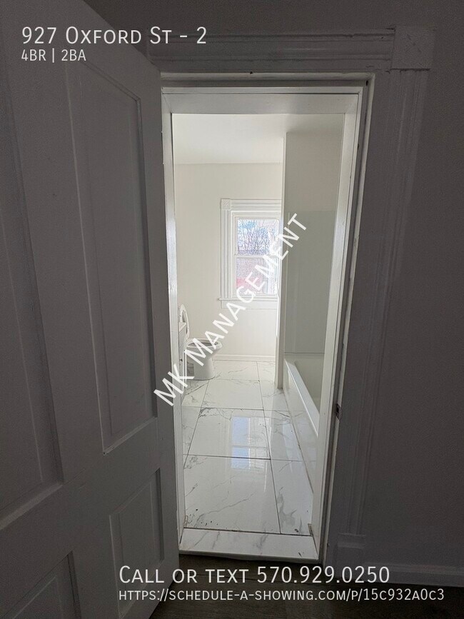 Photo - 927 Oxford St Unidad 2