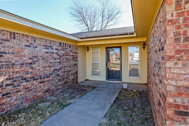Photo - 3 bedroom rental in Ridgecrest!
