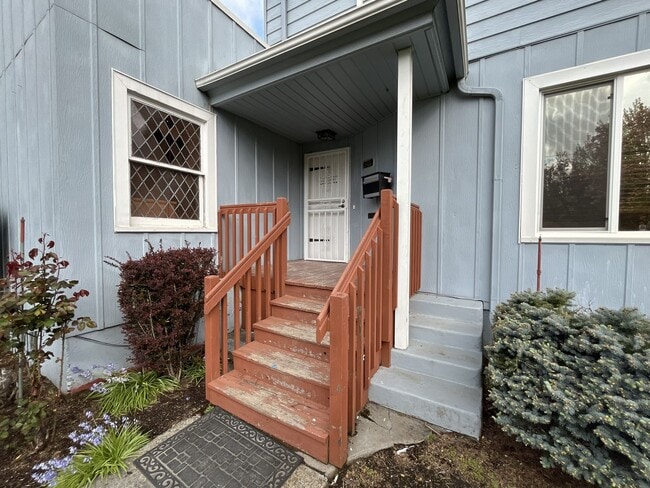 Photo - Expansive 4BR 2,900+ Sq Ft Home with Theater-Style Living Room & Bonus Hobby Workshop