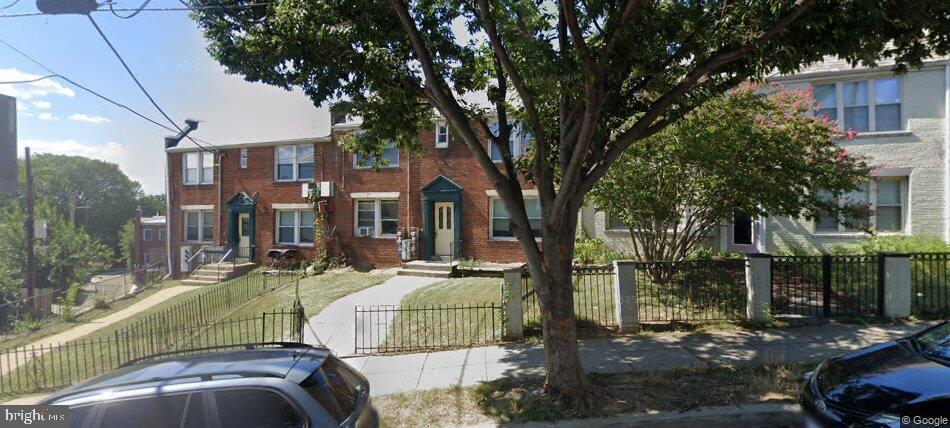 Photo - 1314 Downing Pl NE