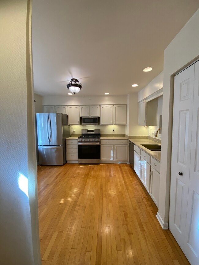 Photo - 7417 Wilma Ln