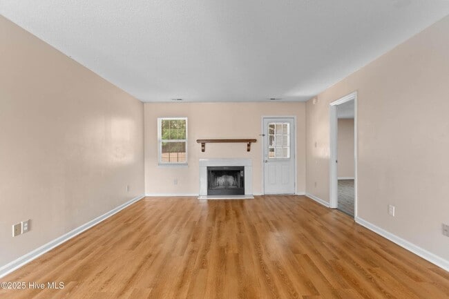 Photo - An adorable home! City Convenience!