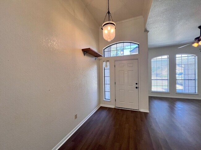 Photo - Gorgeous Craftsman home in well establishe...